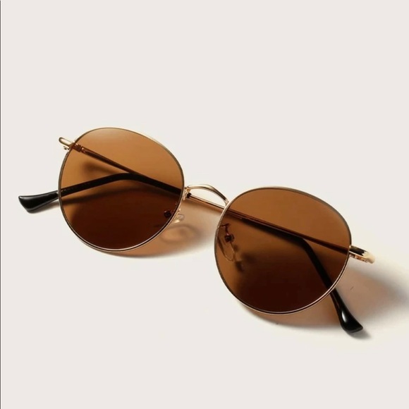 MiMi Woman’s Round Gold Metal Frame Sunglasses - Picture 2 of 5